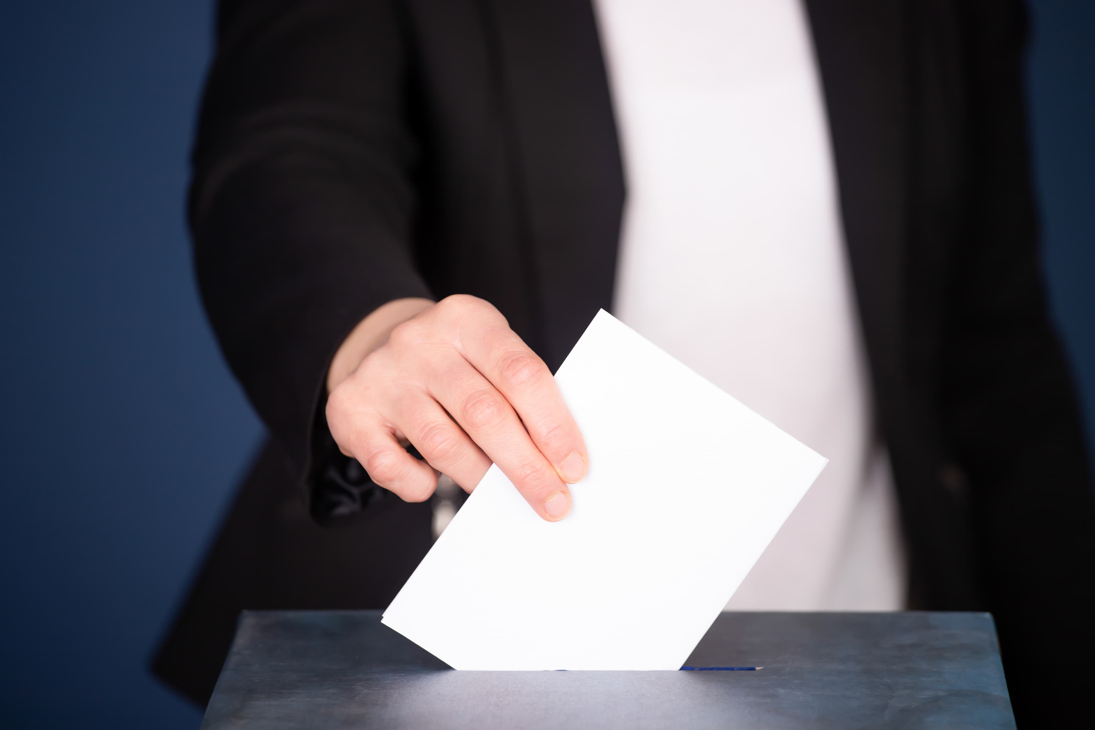 Global Elections: Divergent Paths in Africa and Europe