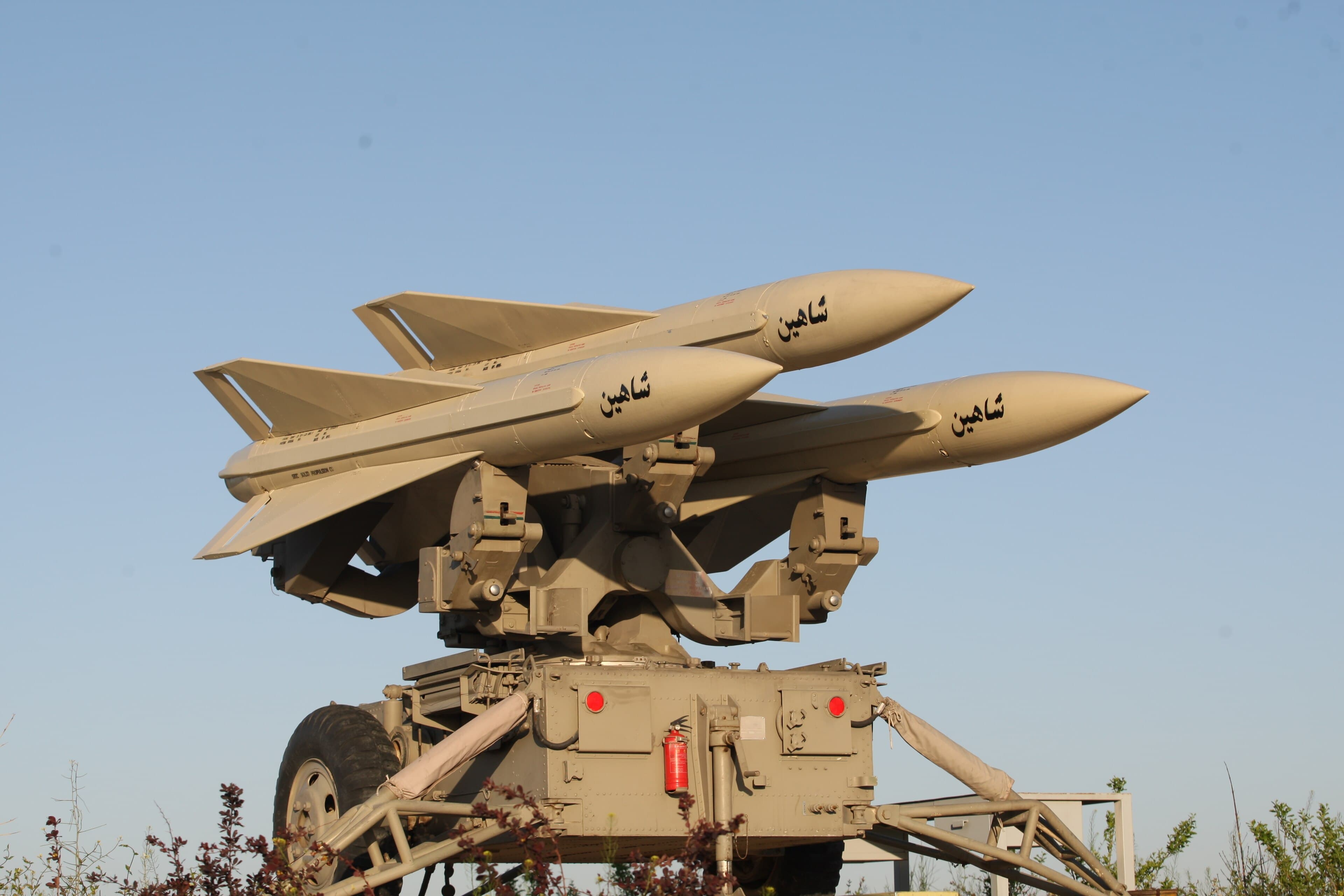 USA sinks Iranian warship as Israeli strikes hit Beirut