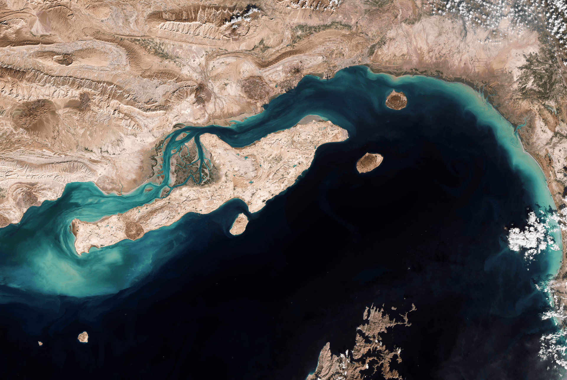 FOT_Strait of Hormuz2